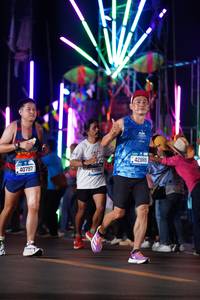 BIB: 40797, 42889, 999
                            <button type="button" onclick="openModal(20484054)" class="btn btn-primary btn-sm float-right btn-popup" data-toggle="modal" data-target=".modal-high-quality">
                        <i class="fas fa-shopping-cart"></i> Add to Cart
                    </button>
                                            <button type="button" onclick="isThisMe(20484054, true)" class="btn btn-success btn-sm float-right btn-popup btn-isme hidden" data-toggle="tooltip" data-placement="bottom" title="นี่คือรูปของคุณใช่ไหม คลิกที่นี่เพื่อเอาเข้าอัลบั้ม">
                        <i class="fas fa-plus"></i> Add to album
                    </button>
                    <button type="button" onclick="isThisMe(20484054, false)" class="btn btn-warning btn-sm float-right btn-popup btn-isnotme hidden">
                        <i class="fas fa-ban"></i> Remove from album
                    </button>